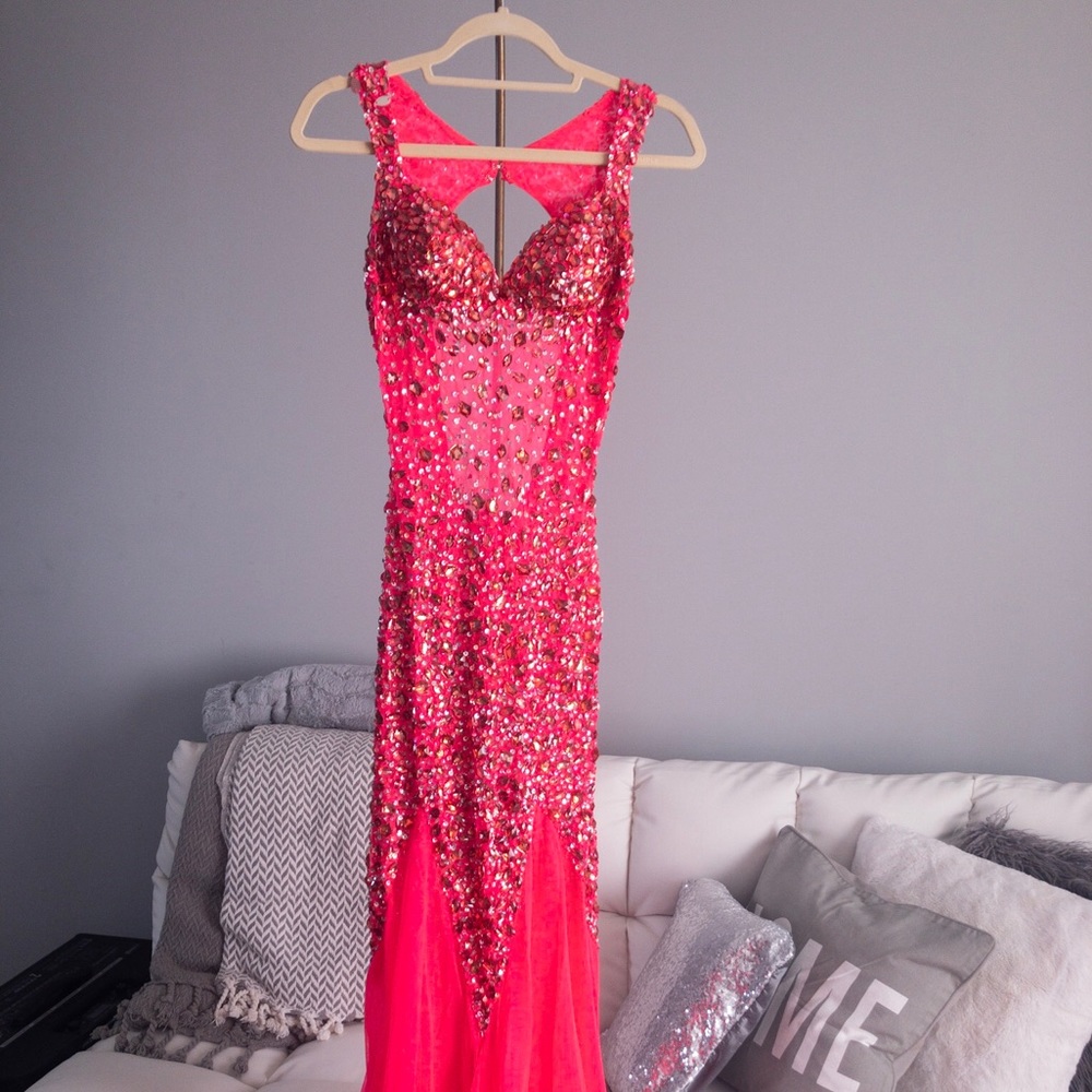 Gorgeous Jasz hot pink gown - size 4